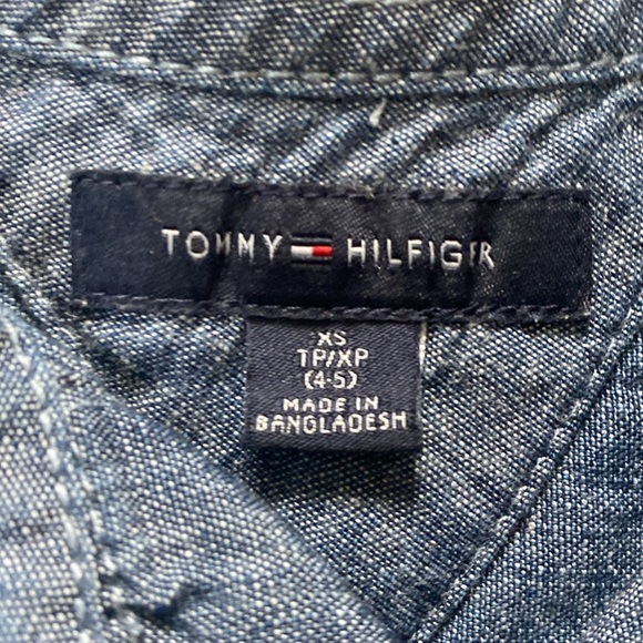 Tommy Hilfiger Chambray Shirt size XS 4-5 - Picture 3 of 6
